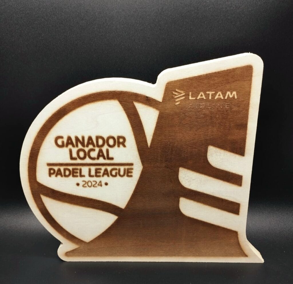 Trofeos de Madera Pádel League.